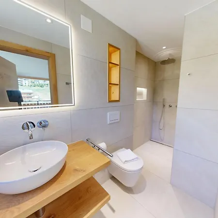 Alphubel Peak & Unlimited Appartement-fewo Peak 09 By Interhome * Saas-Fee